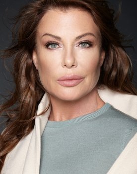 Kelly LeBrock Photo