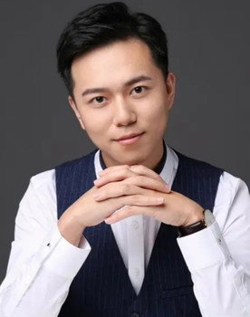 李奕霖 as (voice)