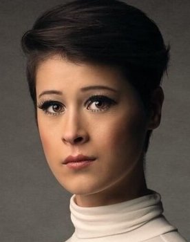 Mae-Ly Verhoef as Kim