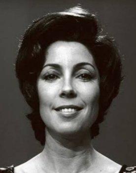 Corry Brokken as zangeres