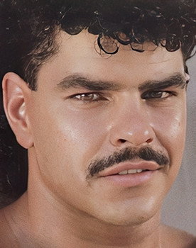 Studs Toro