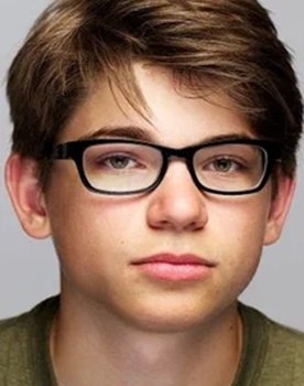 Louis Schanelec as Louis