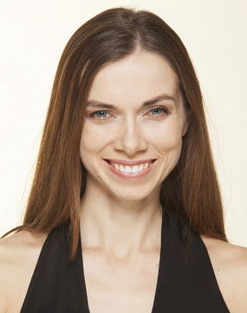 Yuliya Uchitkina as Strelochnitsa