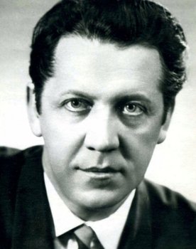 Андрей Попов