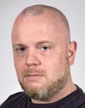 Carl Heyes as Froggy