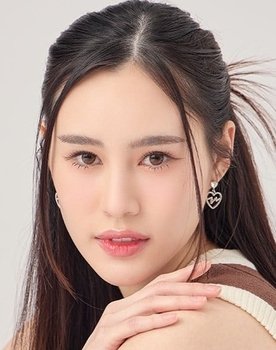 Thishar Thurachon as Ann