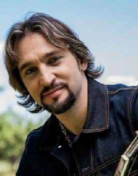 Pedro Geraldo Mazarão as Peregrino / Intérprete