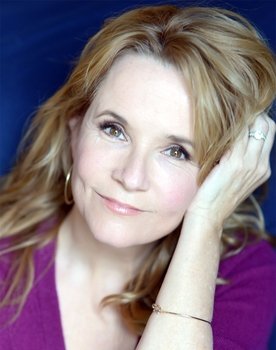 Lea Thompson Photo
