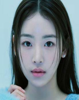 Kim Si-gyeong as Seo Hyun-seo