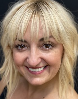 Amparo Oltra as Nurse Paqui