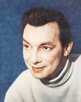 Nikita Podgornyj as Tacher Vans