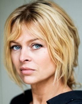 Isabell Gerschke as Jessica