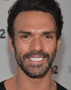 Darren Shahlavi