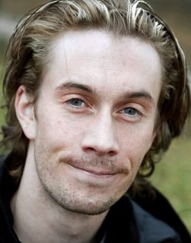Ola Forssmed as Jean Alltiallo (Betjänt)