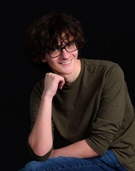 Brady Kastner as Brady