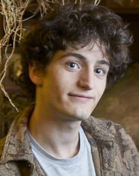 Jacob Ottensten as Frederik