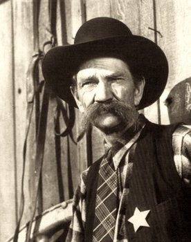 Hank Bell as Rustler Hank