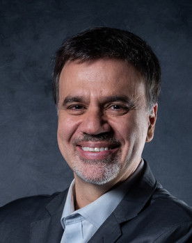 Mauro Beting as Self