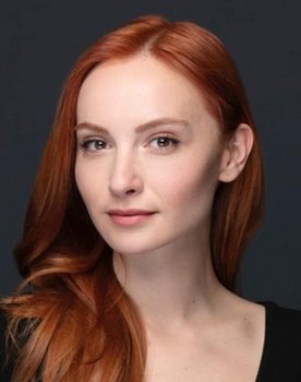 Başak Gümülcinelioğlu as 