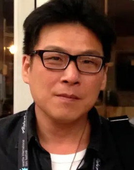 Hsu Chao-jen as The Laundry Uncle