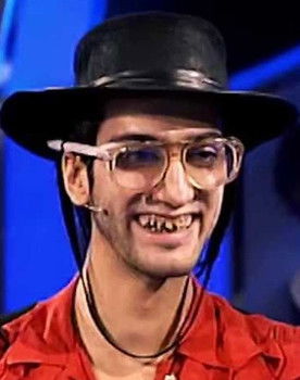 Álvaro Tortosa as Zombi Caníval