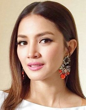 Nur Fazura as Masiera