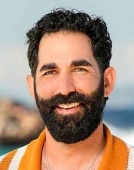Shauhin Davari as Contestant
