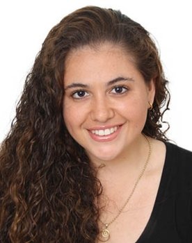 Daniella Salas Soto as Woman in the vinyl store (uncredited)