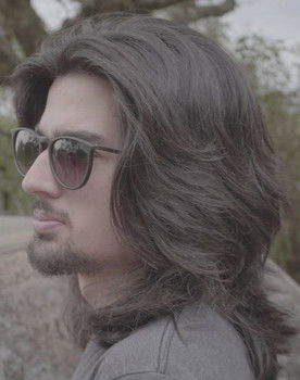 Humberto Schumacher as Ele