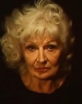 Lella Cattaneo as Madwoman (uncredited)