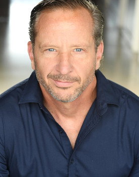 Sean B. Garick as Noah Prome