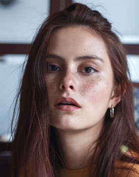 Camila Jurado as Helena