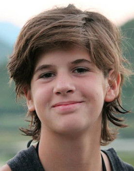 Mara Rakčević as Mia