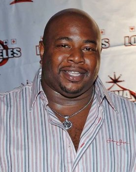 Marcello Thedford as Tyrone Johnson