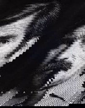 Manuel Lázaro