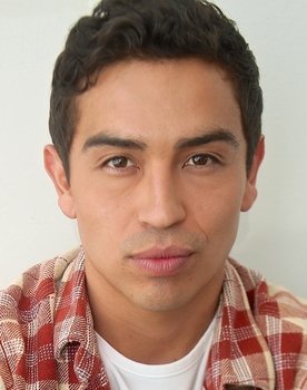 Daniel Ray Rodriguez as Hardwick