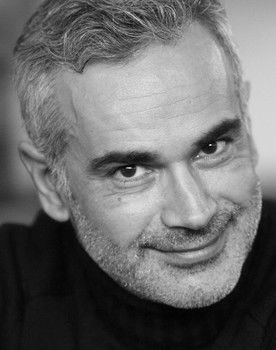 Massimiliano Lotti as Capo (voce)