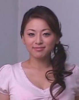 Reiko Yamaguchi as Ayako Kazama