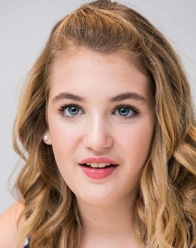 Sophie Nélisse Photo