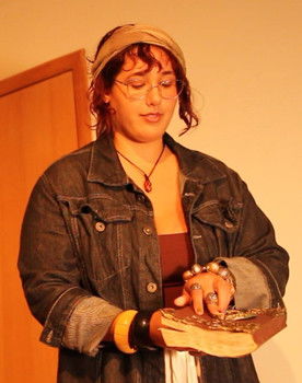 Mariana Torres as Mariana