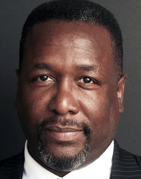 Wendell Pierce as Detective Hagan