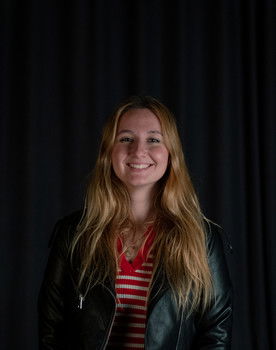 Patricia Medinilla as 