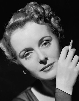 Mary Astor as Jessica Wells