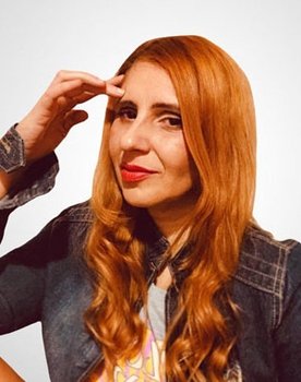 Carina Cardoni as Cari