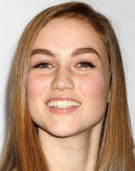 Madison Lintz as Sophie