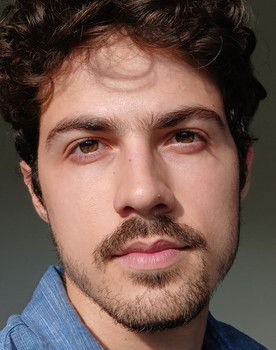 Pedro Luchiancenco as Boy