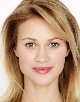 Marina Domozhirova