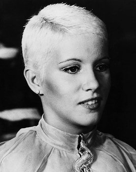 Annie Belle as Maria