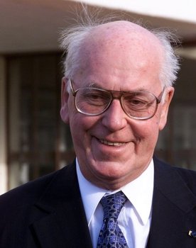 Lennart Meri as Self (archive footage)