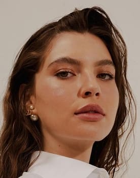 Alanis Guillen